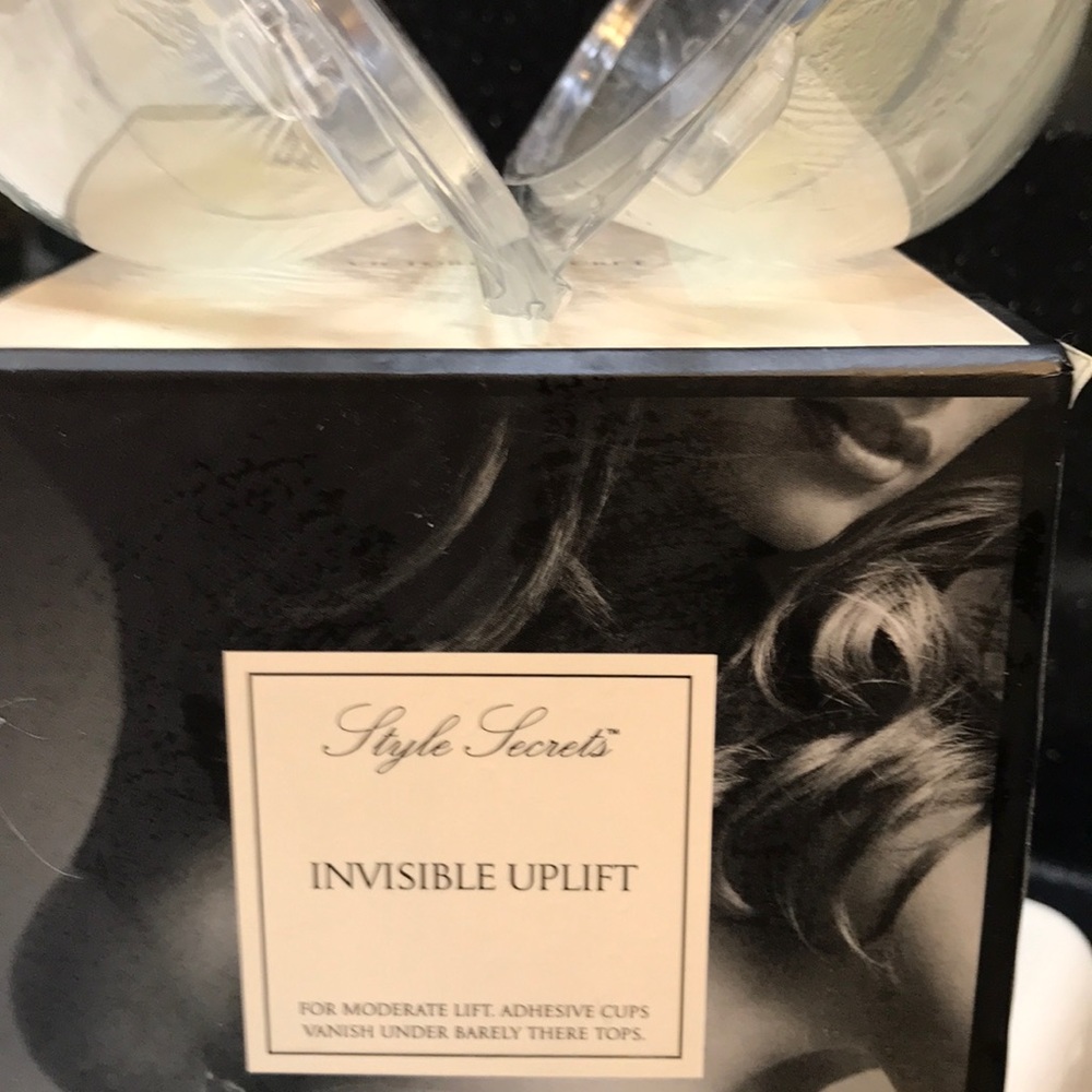 Woman’s invisible lifts for none bra attire